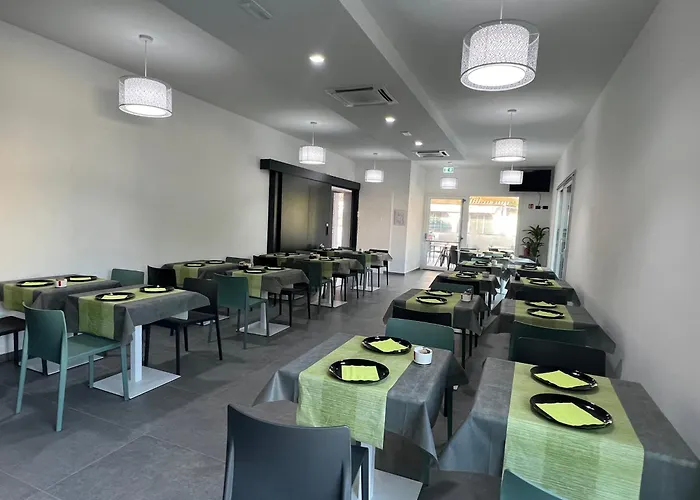 Paradiso コマッキオ